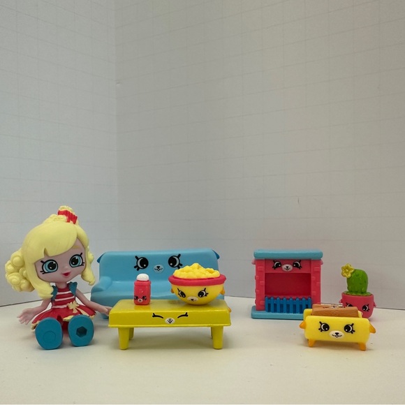 SHOPKINS Happy Places Happy Home Replacement Pieces Popette And Petkins 10 Piece - Picture 1 of 10